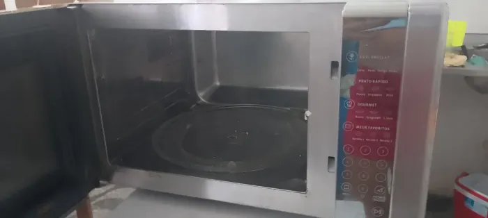 Vendo Este micro-ondas