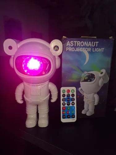 Astronauta luminária + Caixinha de som Bluetooth