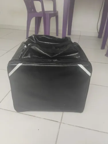 Vende-se essa bag