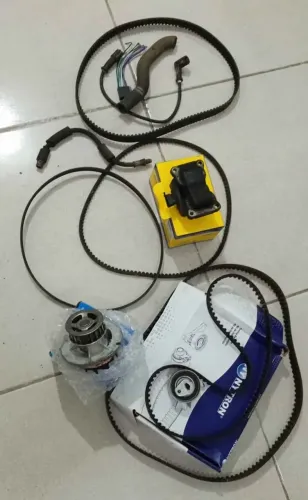 Peças de carro bobina de ignição correias bomba da água etc..
