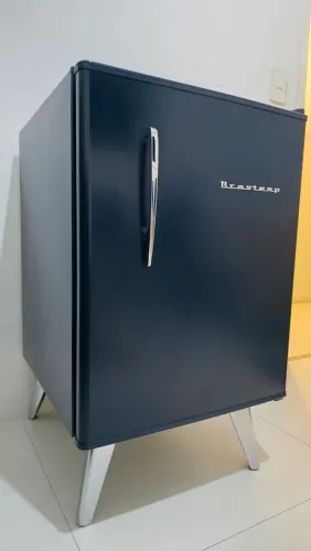 Frigobar Retro BRASTEMP, azul marinho