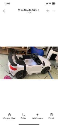 Carro elétrico infantil