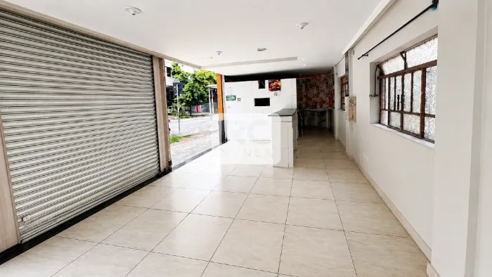 Loja de Rua com área de 55m², 01 banheiro, no Bairro Santo Agostinho, Belo Horizonte/MG