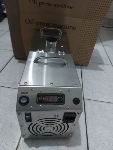 Maquina de extração de óleos 
