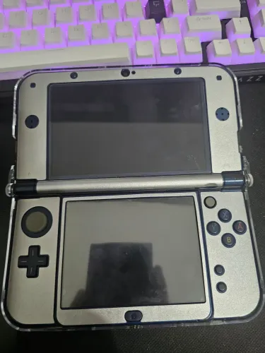 Nintendo 3ds XL desbloqueado com cartão 32gb