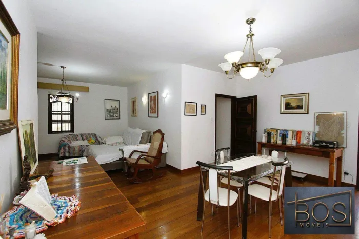 VENDA CASA - 05 QUARTOS 600,00 M2 - BAIRRO: SANTO ANTONIO
