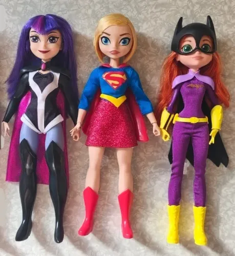 DC Super Hero Girls Mattel - Combo 3 bonecas (Batgirl,Zatanna e Super girl )30cm