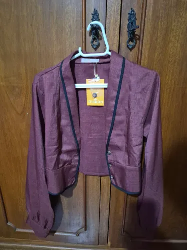 Blusa Alfaiataria Vinho