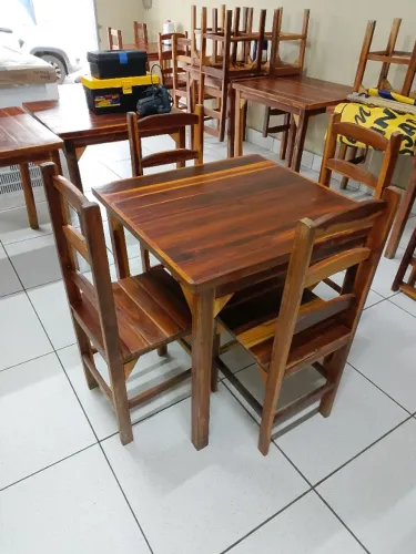 Mesas é Cadeiras para restaurantes