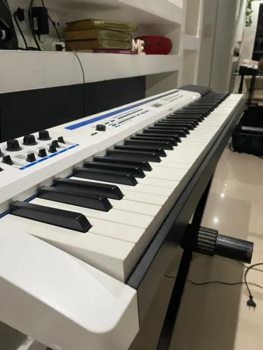 Teclado Privia PX-5S