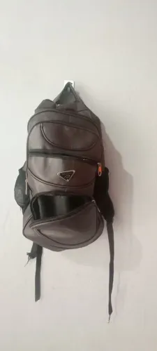 MOCHILA DE COSTA COURO USADO