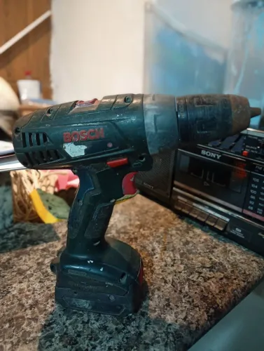 Parafusadeira Bosch Usada