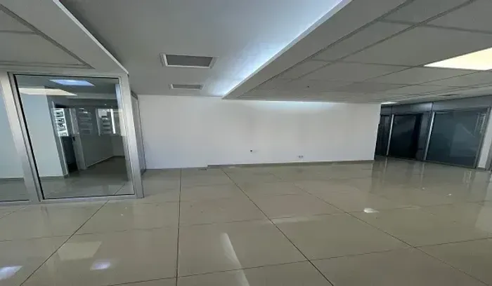 Excelente Conjunto Comercial para Locação Próximo ao Metrô Eucaliptos