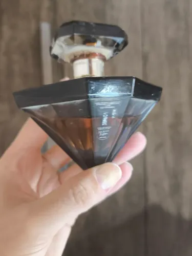 Perfume lá nuit