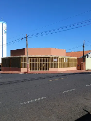 ALUGA-SE SALÃO COMERCIAL PQ DAS AROEIRAS