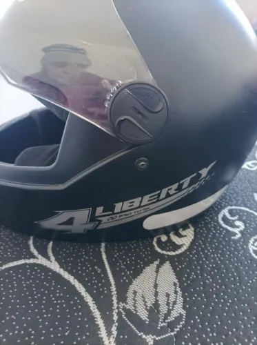 Capacete número 58