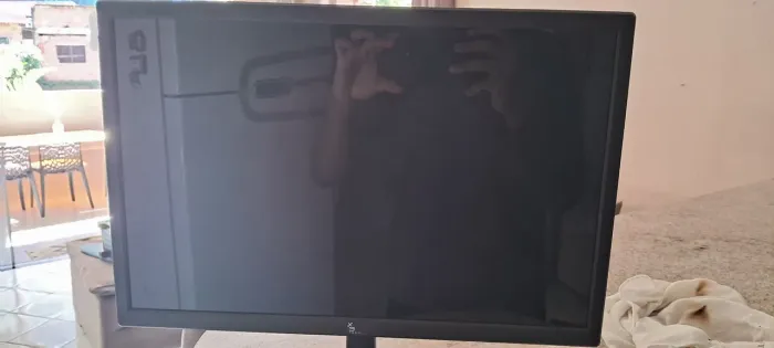 Monitor 19,8"