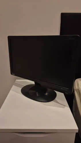 Monitor LCD Benq 15"