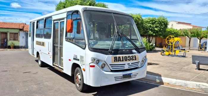 VENDE-SE MICRO-ÔNIBUS ESCOLAR