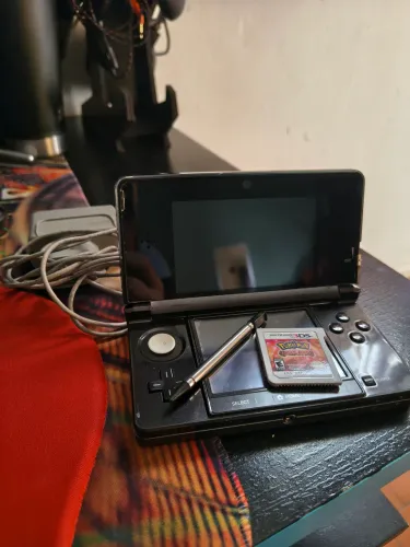Nintendo 3DS + Pokemon