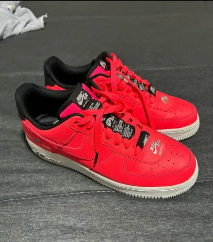 Nike Air Force 1 '07 LV8 Double Air Pack na cor Laser Crimson