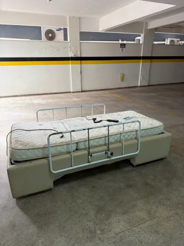 Cama hospitalar elétrica