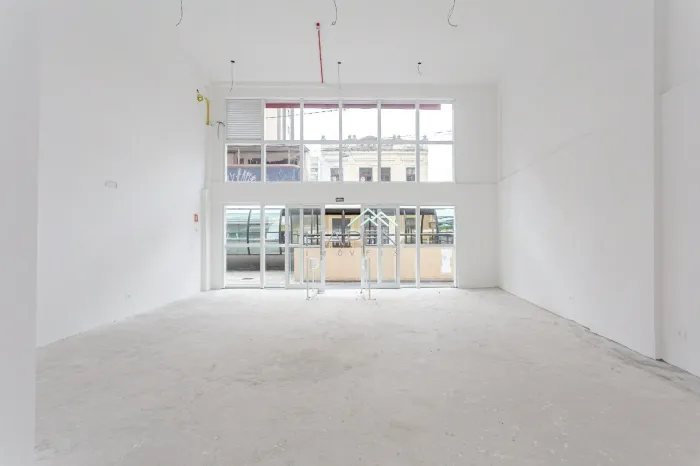 Sala para locação no centro de Curitiba