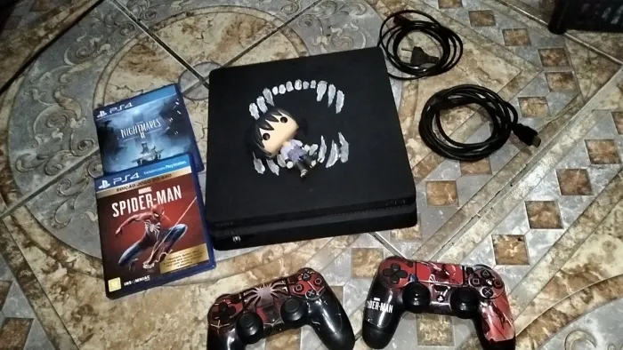 Ps4 usado (aceito negociações do valor)