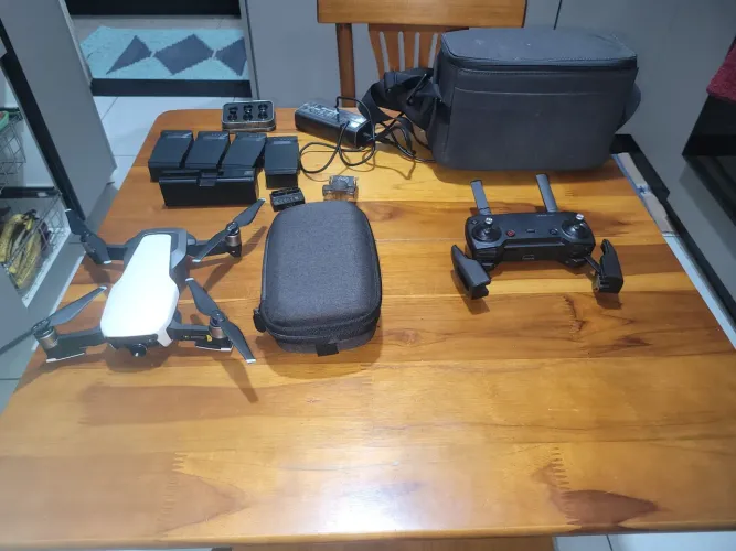 DJI MAVIC AIR fly more