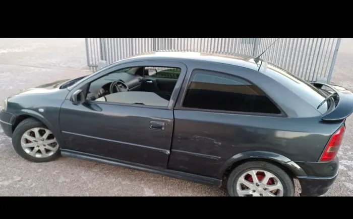 Chevrolet Astra 2.0/ CD/ Sunny/ GLS 2.0 8V 3P 2002