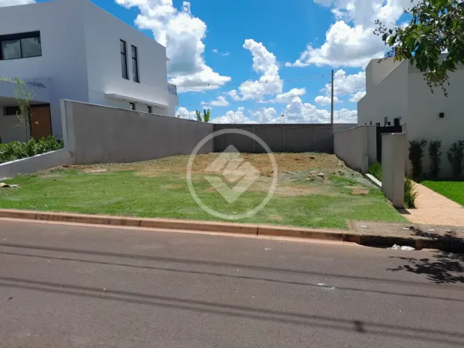 TERRENO EM CONDOMÍNIO-QUINTA DOS VENTOS codigo: 65384