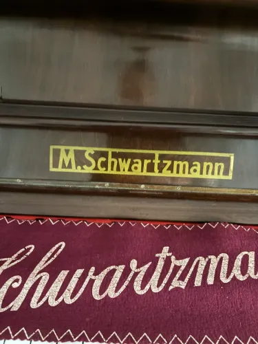 Piano M. Schwartzmann
