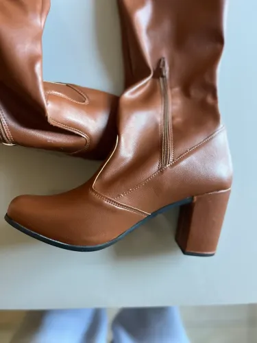 bota cano alto courino marrom caramelo 38