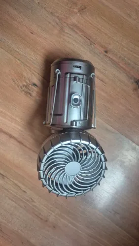 Mini ventilador, com lanterna e duplo carregamento, cabo ou no sol devido placa solar