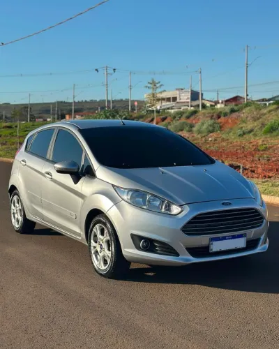 Ford Fiesta 1.6 16V Flex Aut. 5P 2014
