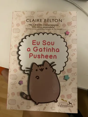 Livro ilustrado  capa dura gatinha pusheen
