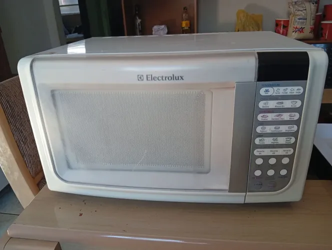 Microondas Eletrolux 23 litros 