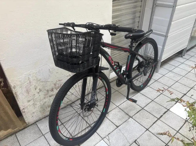 Bicicleta Colli com marchas - armónica e pouco usada.