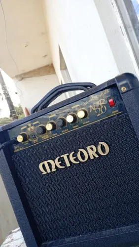 Amplificador Meteoro Atomic Drives ADR20 (troco por ps4 ou algo do meu interesse)