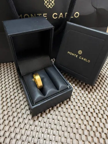 Aliança feminina Monte Carlo ouro 18k/ loja física