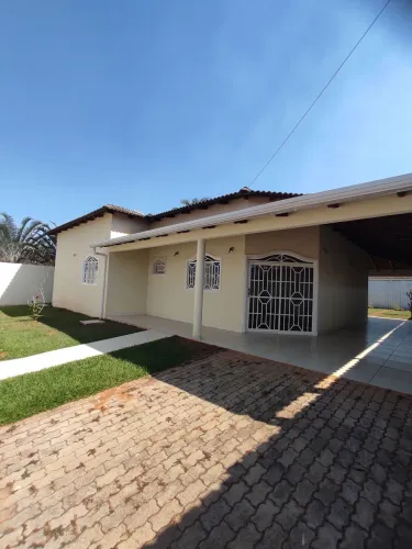 Excelente casa na laje e toda no porcelanato 3 quartos e espaço gourmet rua 5 Vicente