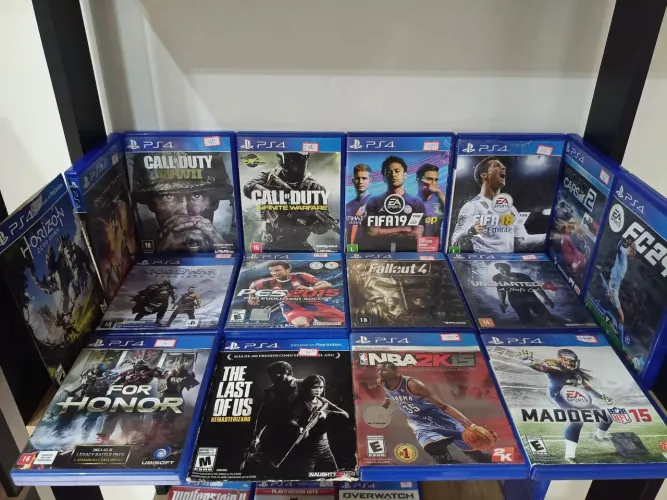 Jogo ps4 / ps5 semi novo e lacrado 