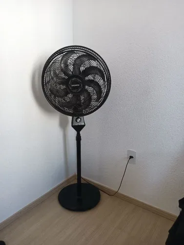 Ventilador Pé Baumon