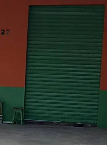 Portão Comercial Chapa Reforçada 24