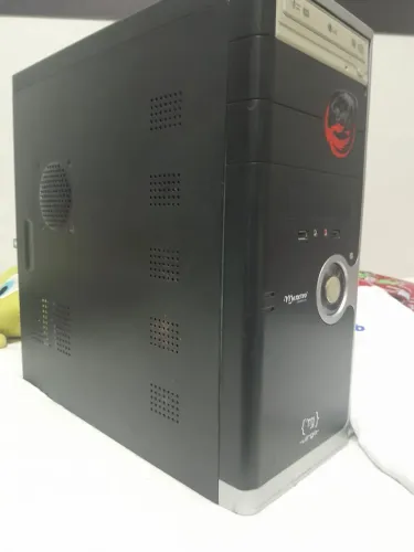 PC Antigo Para retirada de peças (funcionando)