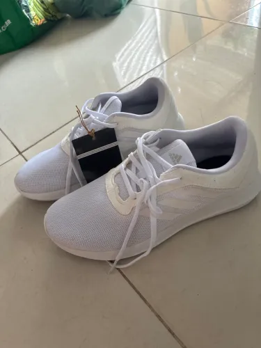 Tênis Adidas branco