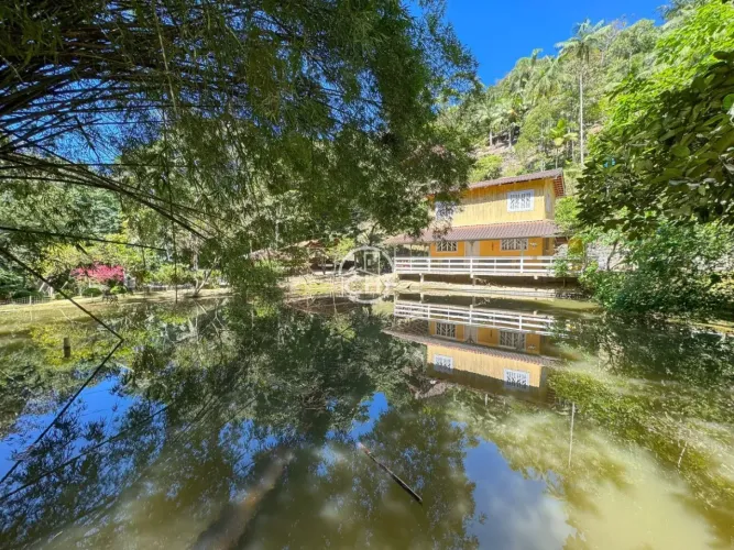 LINDA CHACARA EM GUABIRUBA
