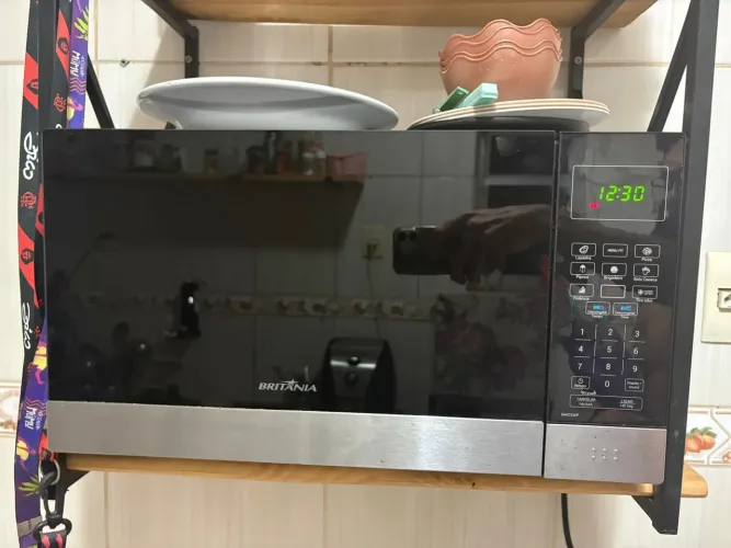 Micro-ondas Britania