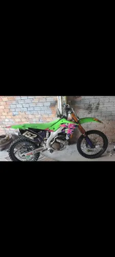 KX moto de trilha.