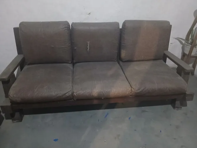 Vende-se conjunto de sofá